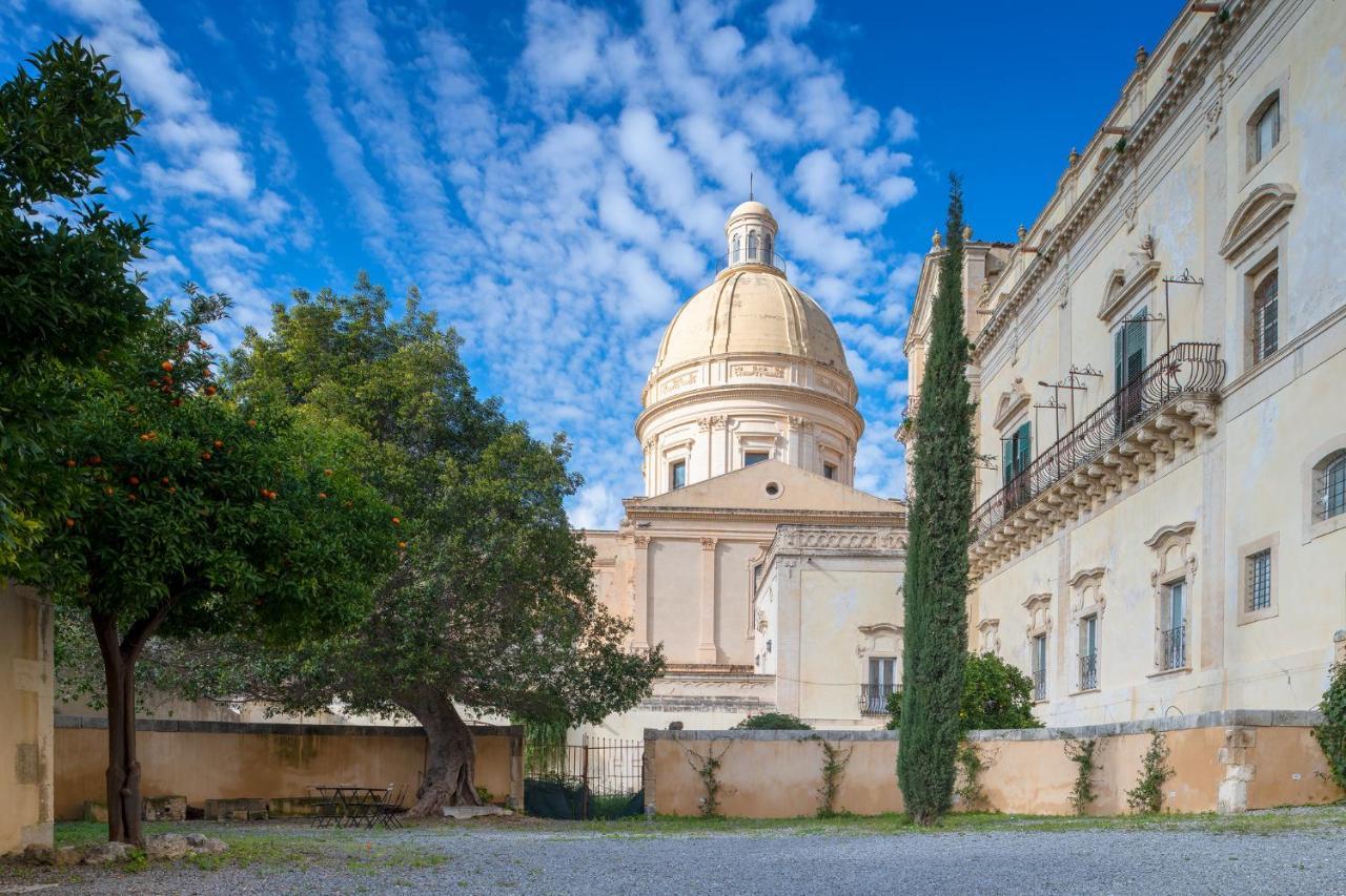Palazzo Trigona Dependance Hotel Noto Exterior photo