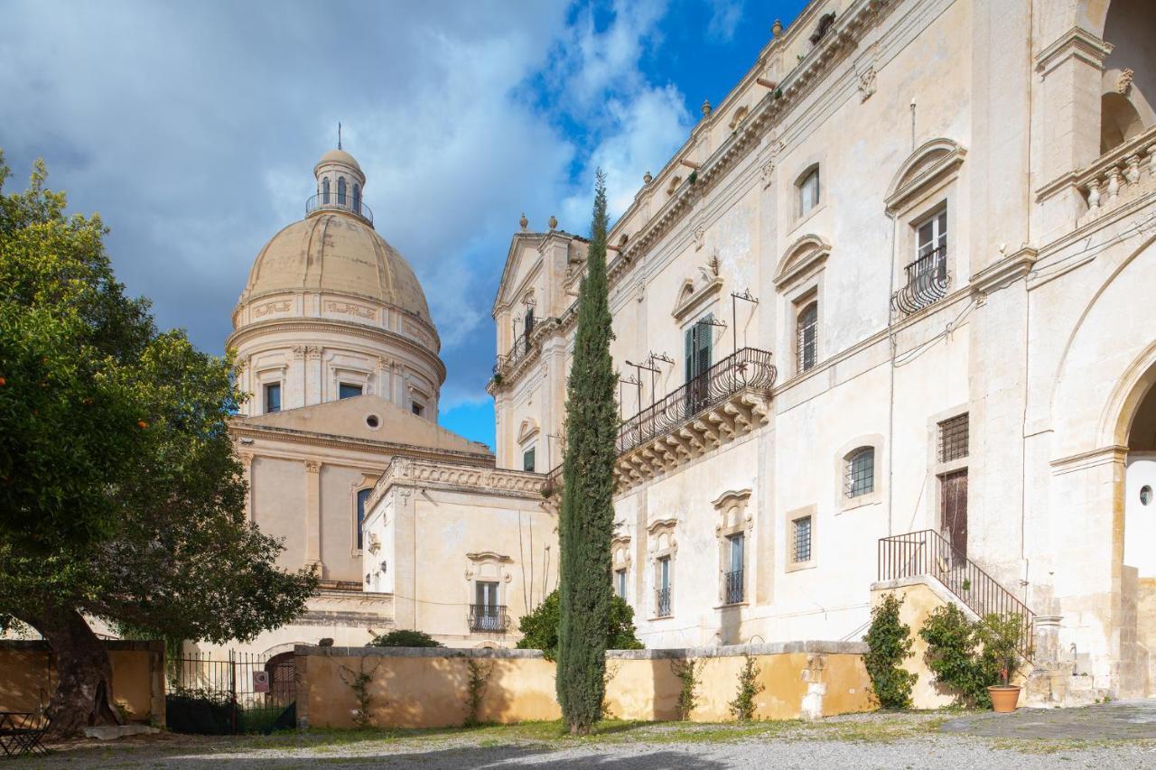 Palazzo Trigona Dependance Hotel Noto Exterior photo